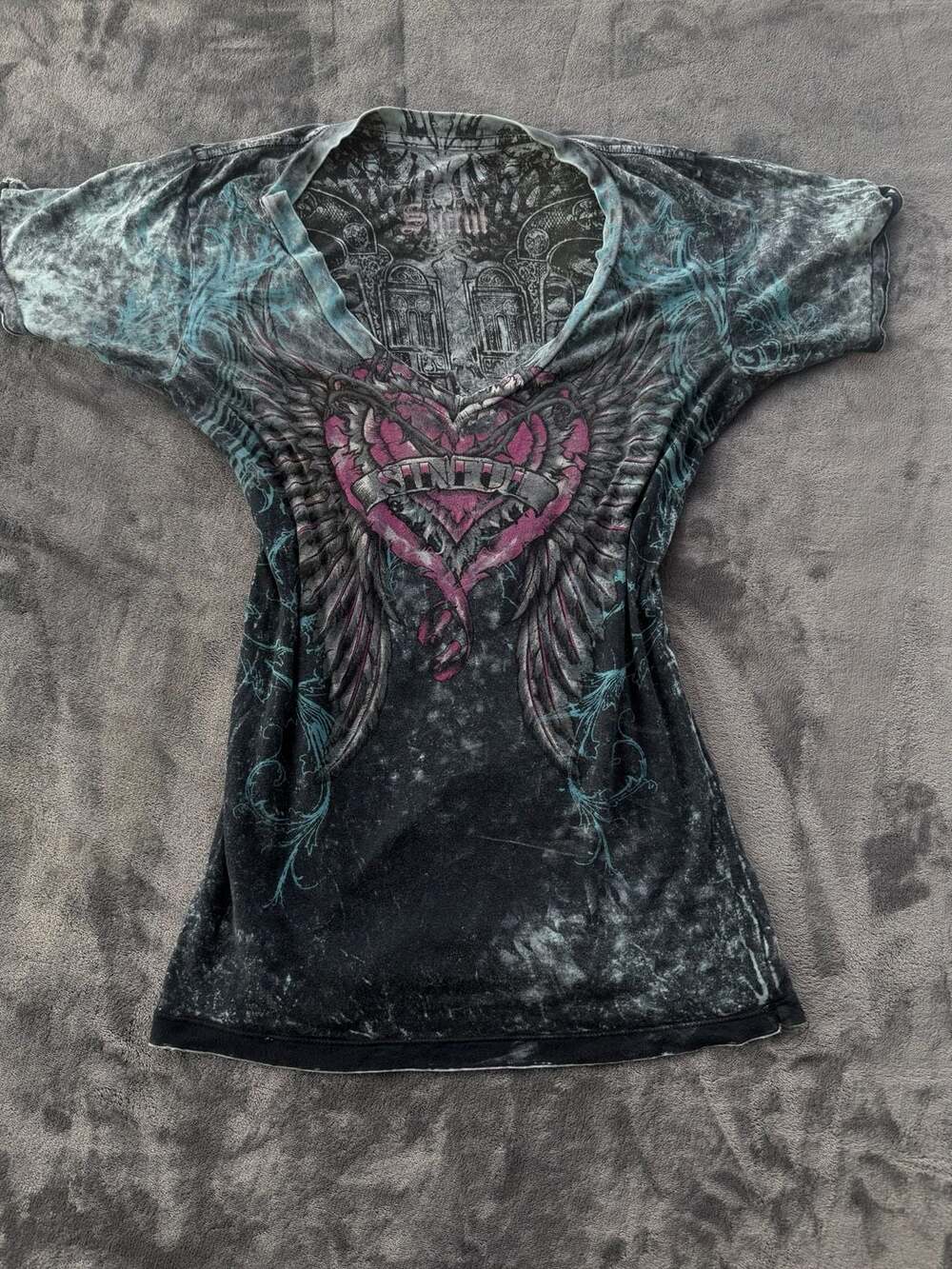 Sinful Y2K V-Neck T-Shirt Size L
